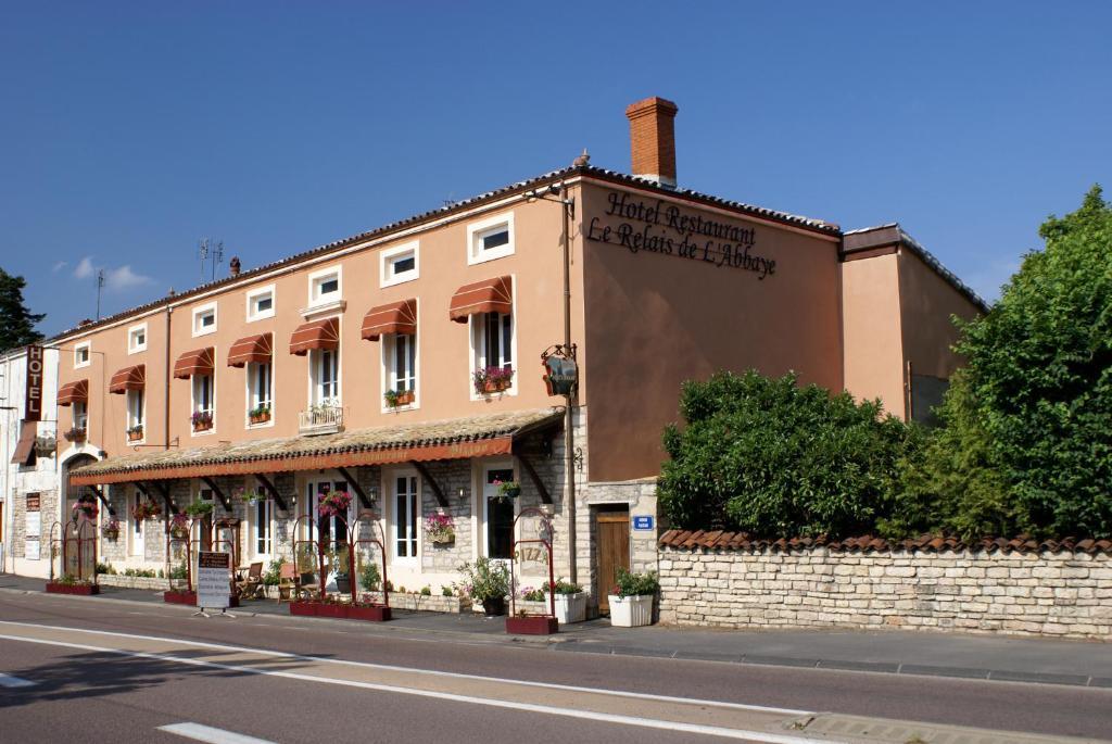 ホテル Le Relais De L'Abbaye トゥールニュ エクステリア 写真
