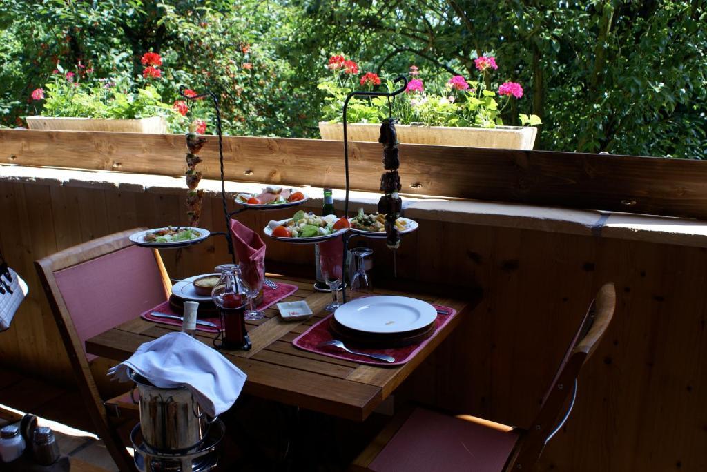 ホテル Le Relais De L'Abbaye トゥールニュ エクステリア 写真