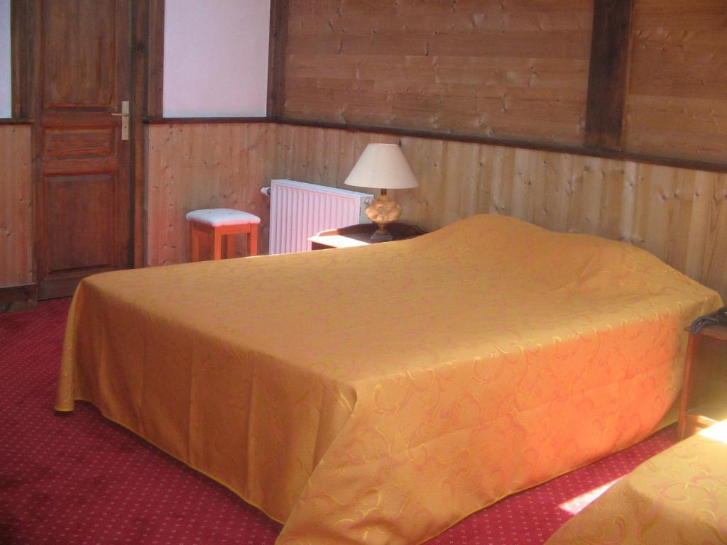 ホテル Le Relais De L'Abbaye トゥールニュ 部屋 写真