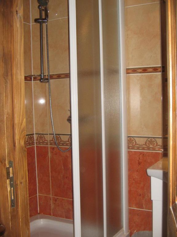 ホテル Le Relais De L'Abbaye トゥールニュ 部屋 写真