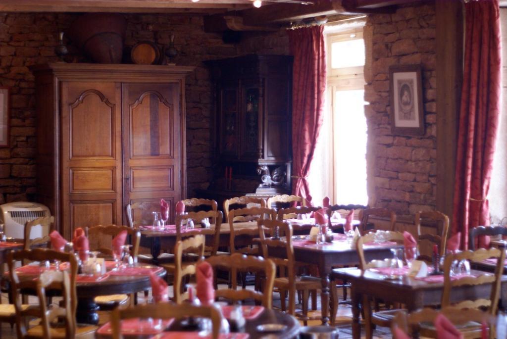 ホテル Le Relais De L'Abbaye トゥールニュ エクステリア 写真