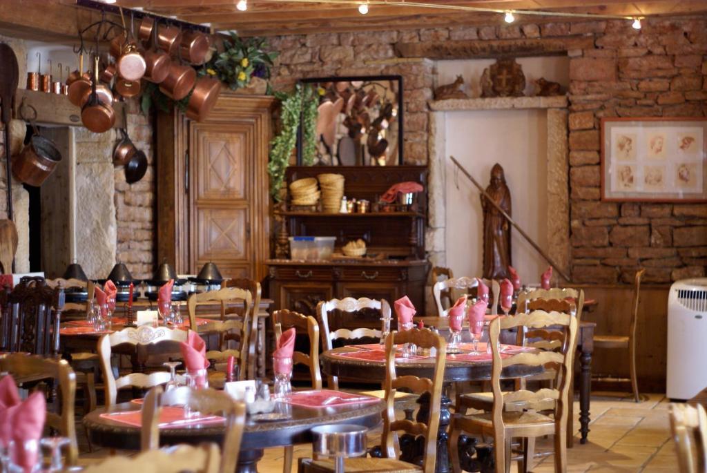 ホテル Le Relais De L'Abbaye トゥールニュ エクステリア 写真